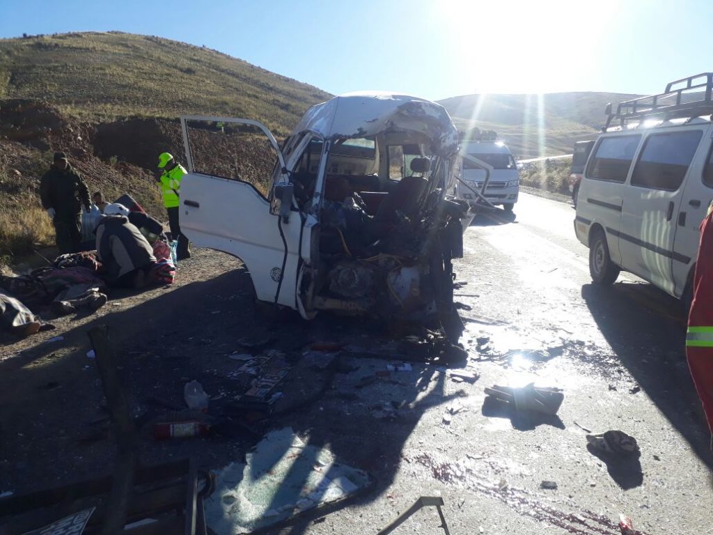 Accidente De Tránsito Deja El Saldo De 8 Muertos Y 10 Heridos En La Carretera La Paz Desaguadero 1496